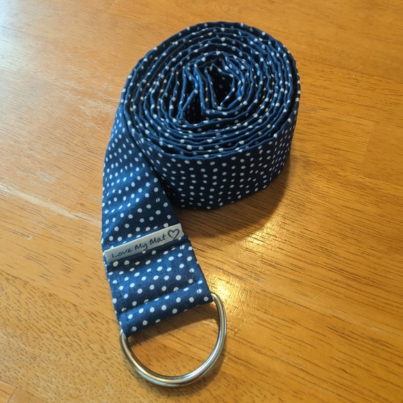 Yoga strap - blue & white polka dot fabric yoga strap with D-ring - Love My Mat - Picture 1 of 7